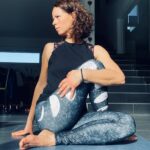 18h-19h15 Vinyasa doux avec Andy